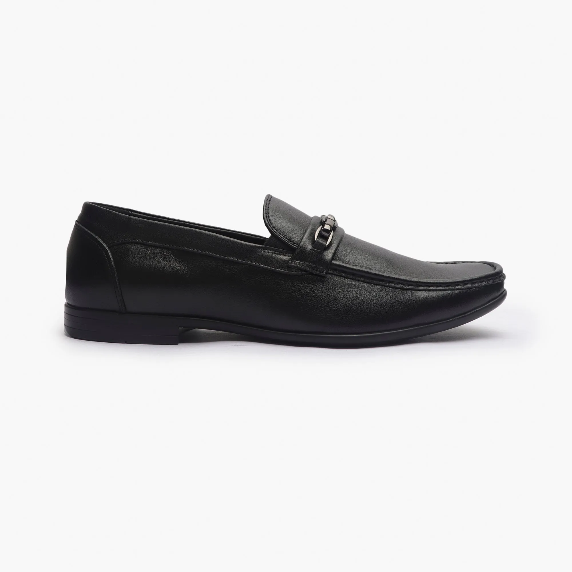 Loafers With Chainlink Buckle
