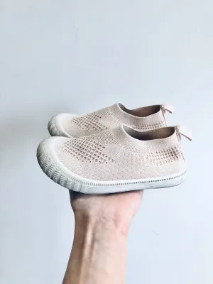 Slip On Fabric Top Shoes // 8 Toddler