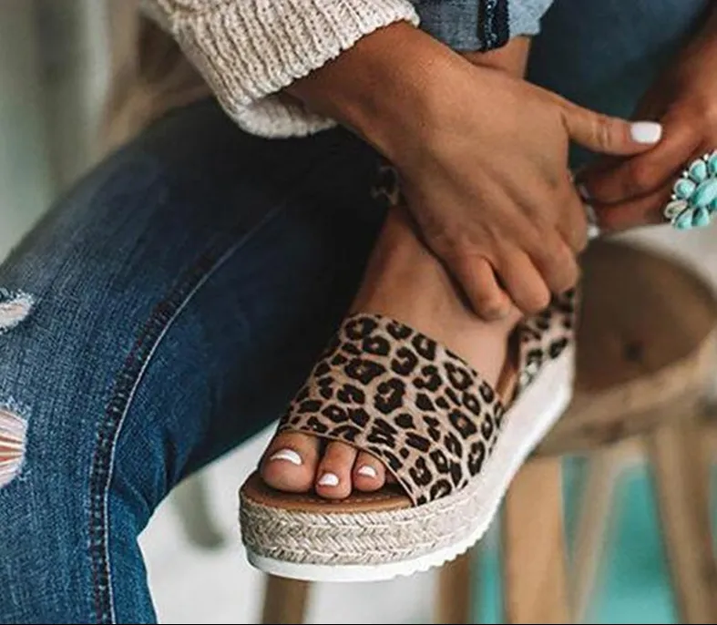Spot perennial cash faster sell Amazon Amazon explosions foreign trade large yards with light bottom hemp rope sandals women | Brodtica.com