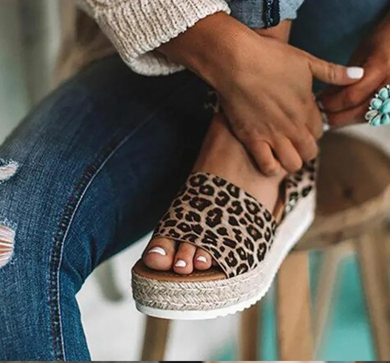 Spot perennial cash faster sell Amazon Amazon explosions foreign trade large yards with light bottom hemp rope sandals women | Brodtica.com