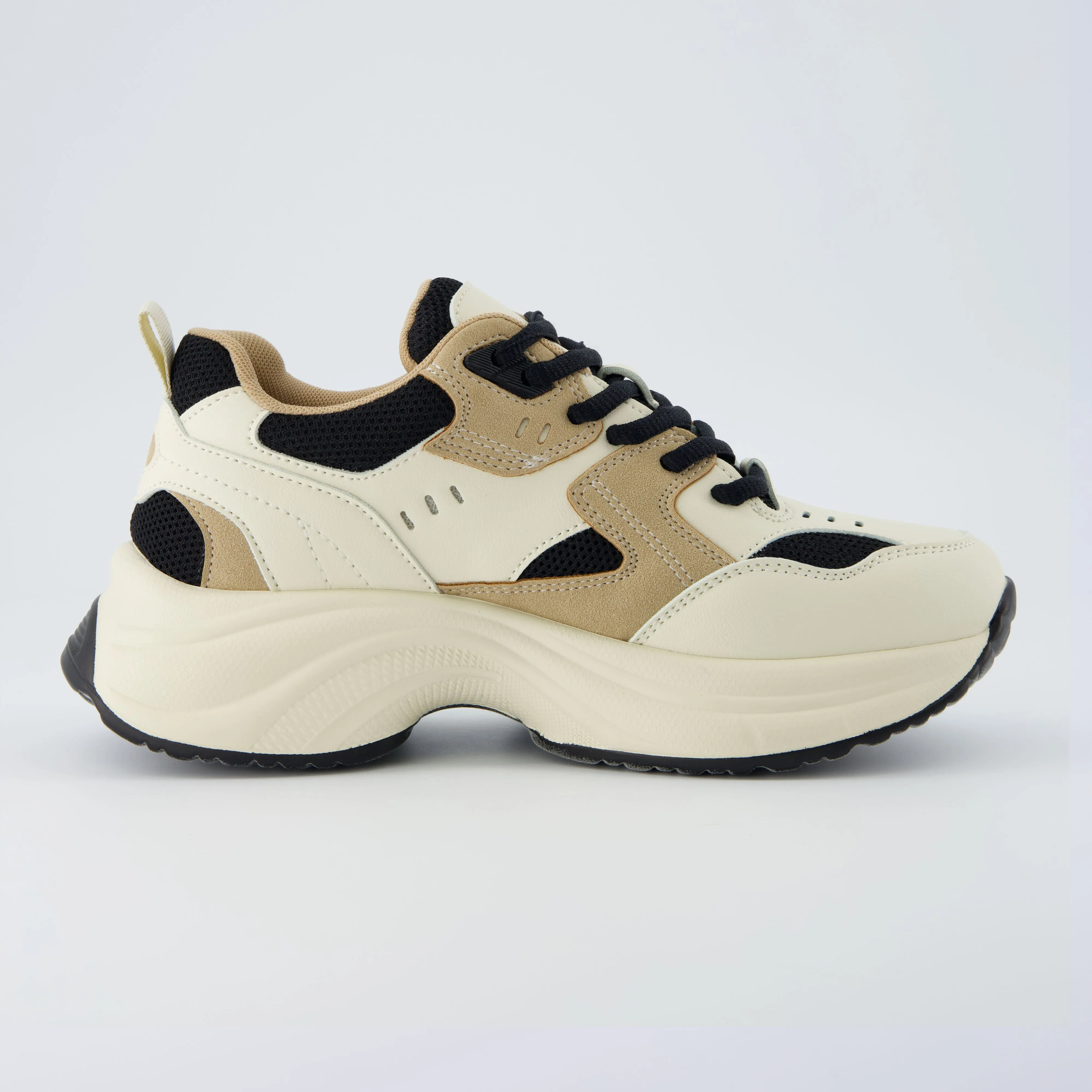 Strike Chunky Sneaker